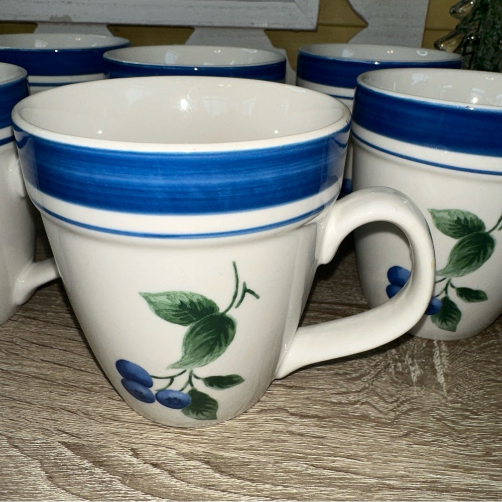 6 L. L. Bean Retired Blueberry 16 oz Stoneware Mugs Coffee Country Cottage Fruit - Picture 8 of 8